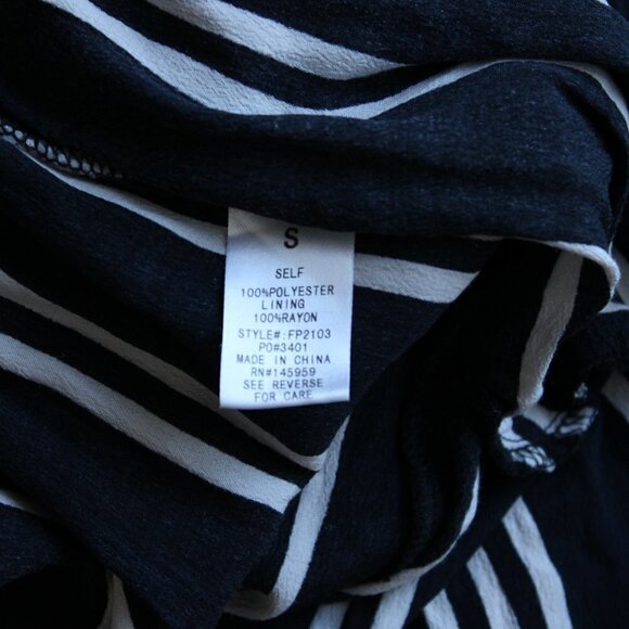 DRESS Forum stripped strapless jumpsuit wide leg Size Small - Picture 4 of 4